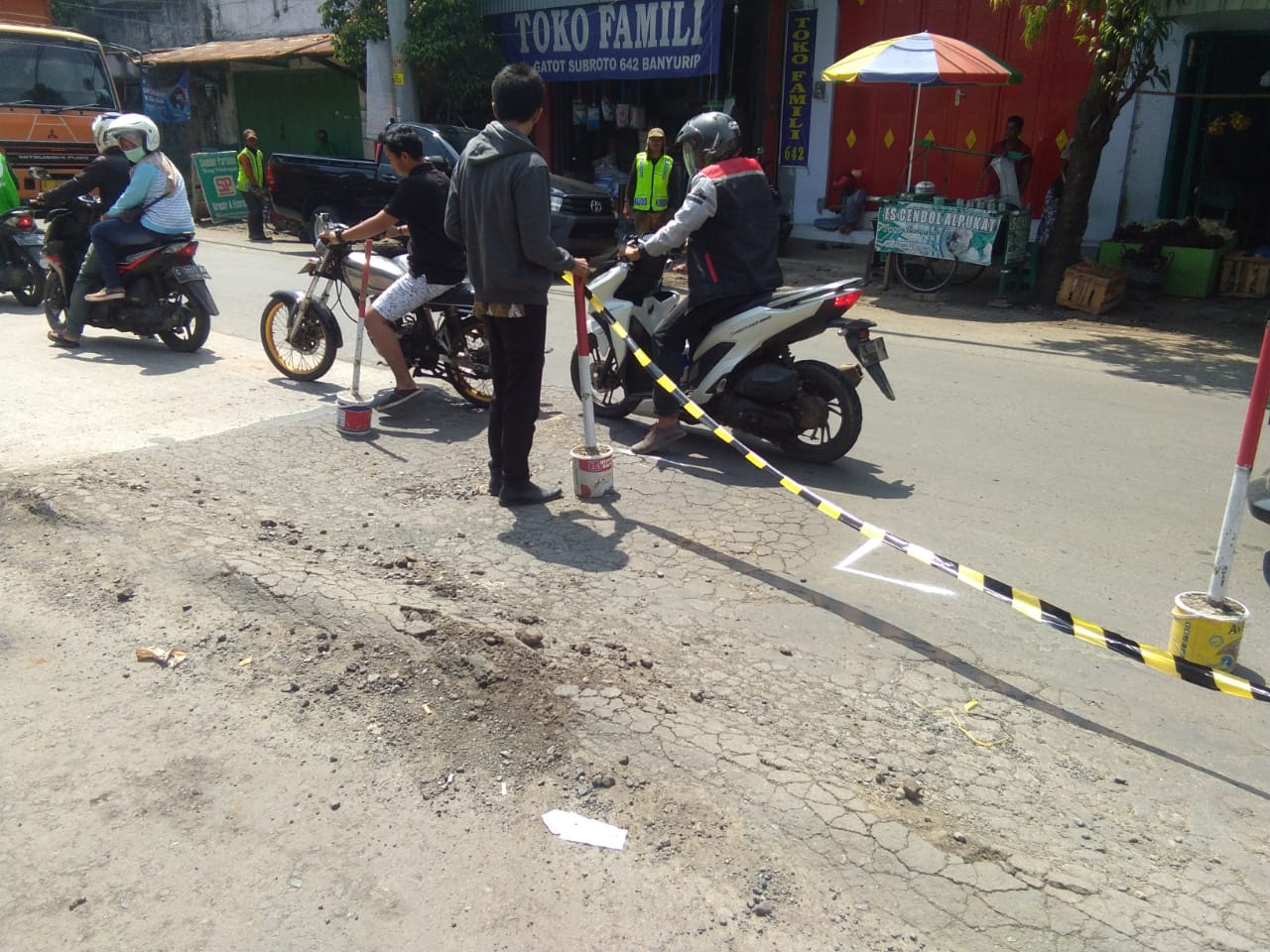  Perbaikan Jalan  di Jl Gatot Subroto Kota Pekalongan 