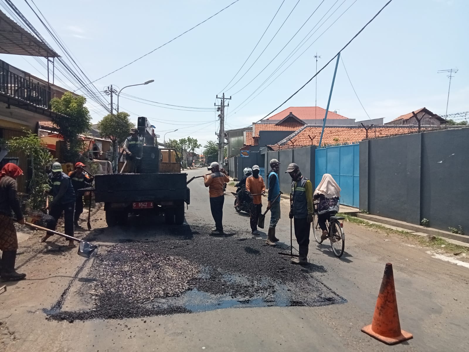 PERBAIKAN JALAN AHMAD YANI