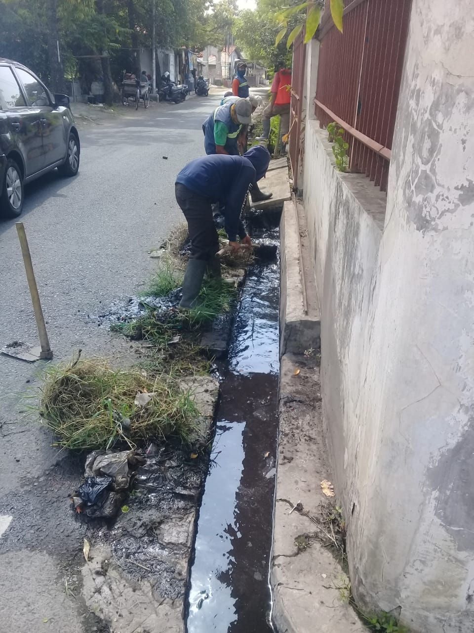 PEMBERSIHAN SALRUAN PEMATUS JALAN ASEM BINATUR