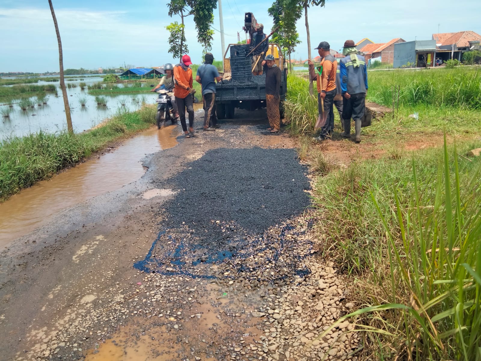PERBAIKAN JALAN LABUHAN 3