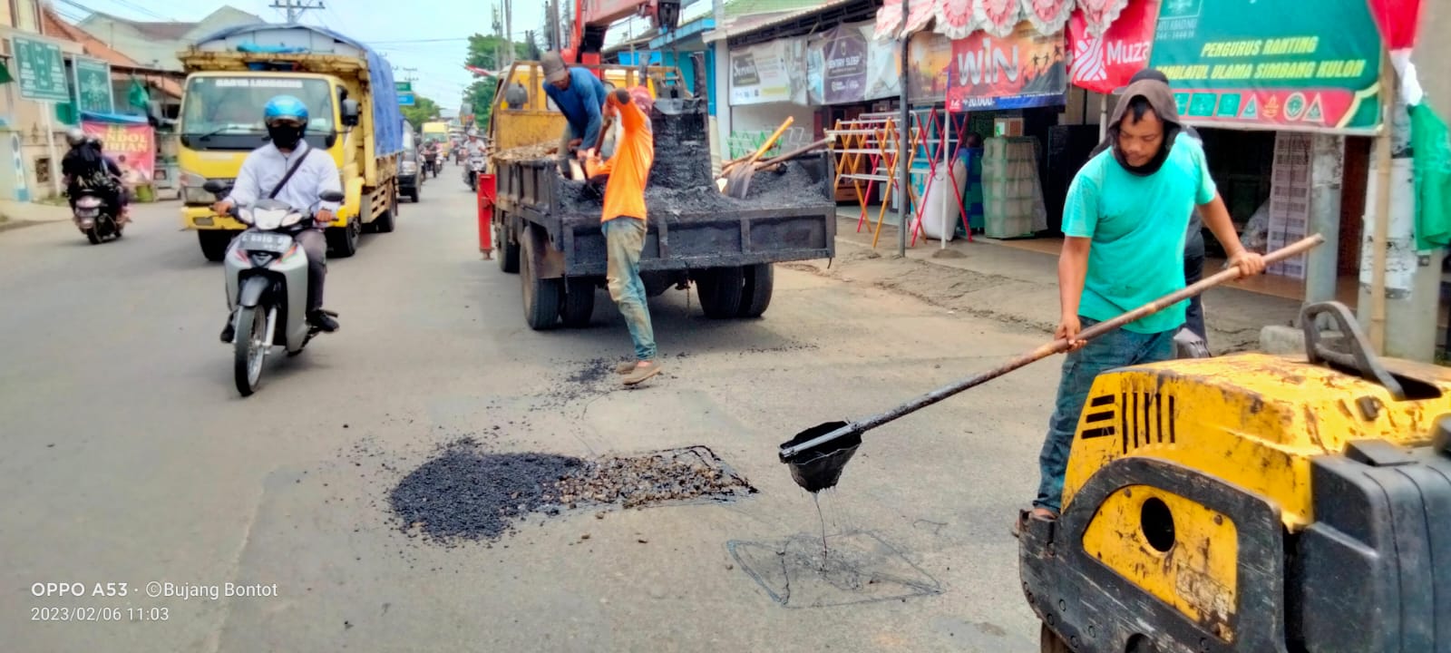 PERBAIKAN JALAN GATOT SUBROTO