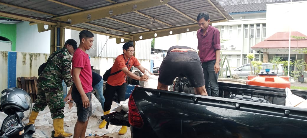 PENGIRIMAN SANDBAG KE PABEAN