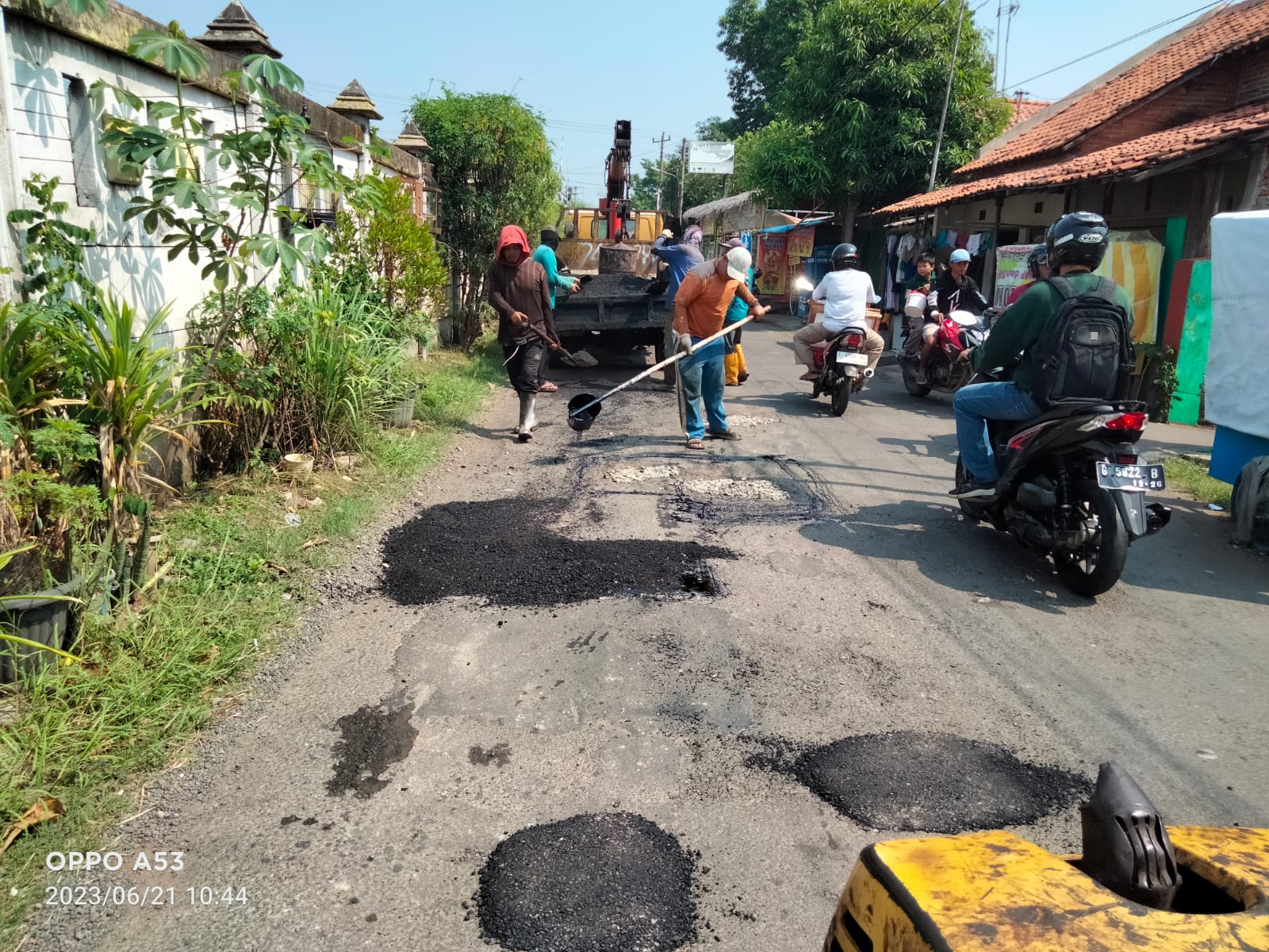 PERBAIKAN JALAN DIPONEGORO DAN MANINJAU