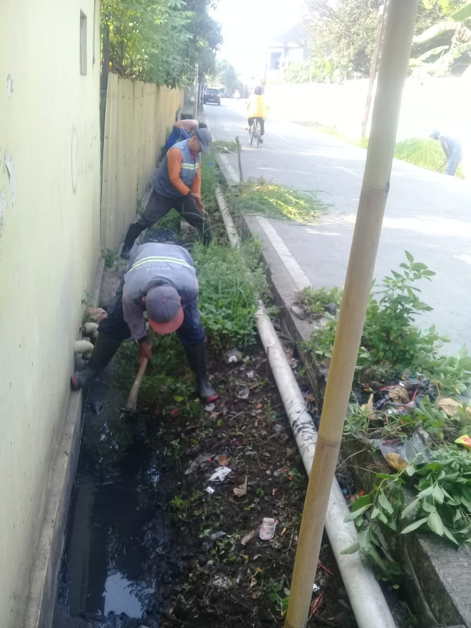 PEMBERSIHAN SALURAN PEMATUS JALNA TONDANO