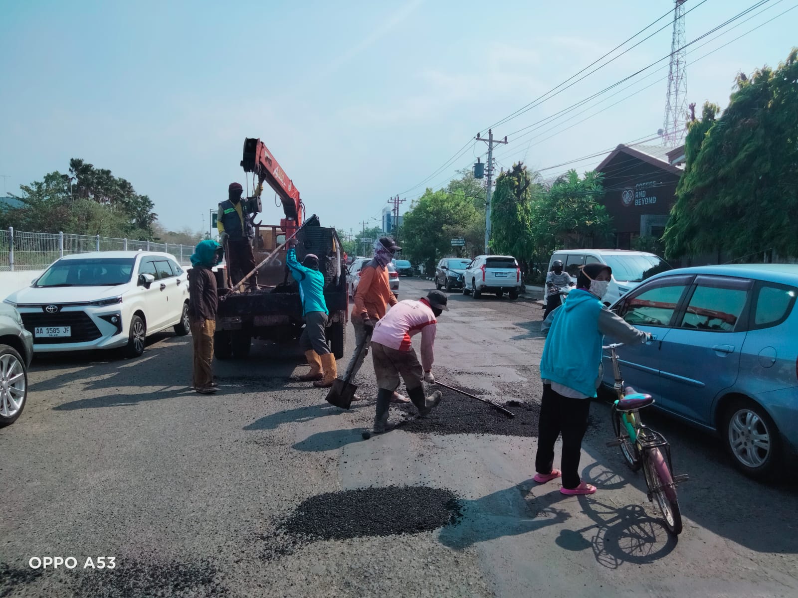 PERBAIKAN JALAN SUPRIYADI DAN DIPONEGORO